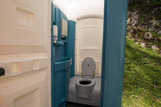 Best Local porta potty services  in Meadowdale, WA